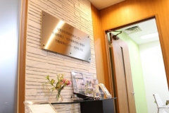 お客様が来社したときに心地よく感じて頂けるように心がけています。